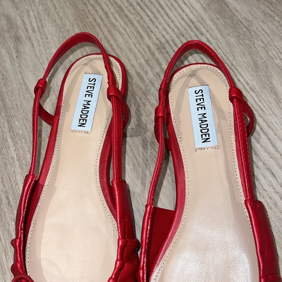 New red flats Steven madden shoes - Picture 7 of 10